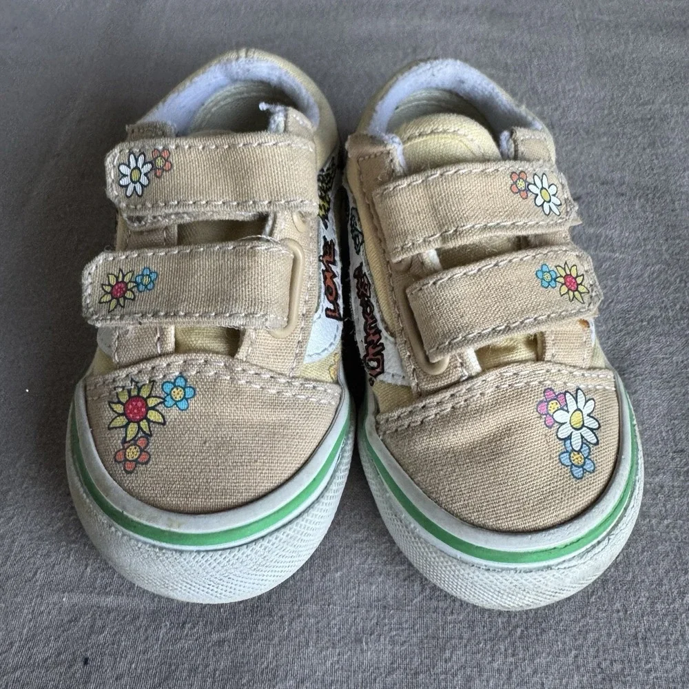 Size 4c - Baby VANS Sesame Street Old Skool Elmo and Friends Shoes
